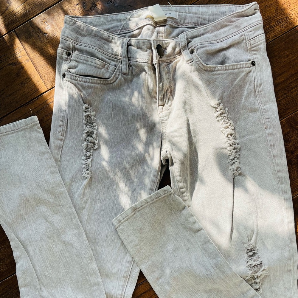 Woman’s Life in Progress Skinny Jeans